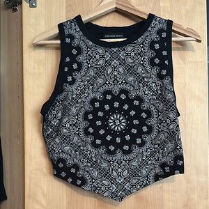 Streetwear Society Black and White Graphic Crop Tank Top